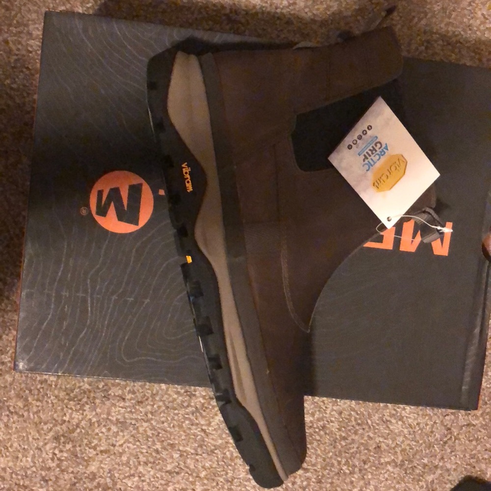 Brand new MERRELL boots winter boots
